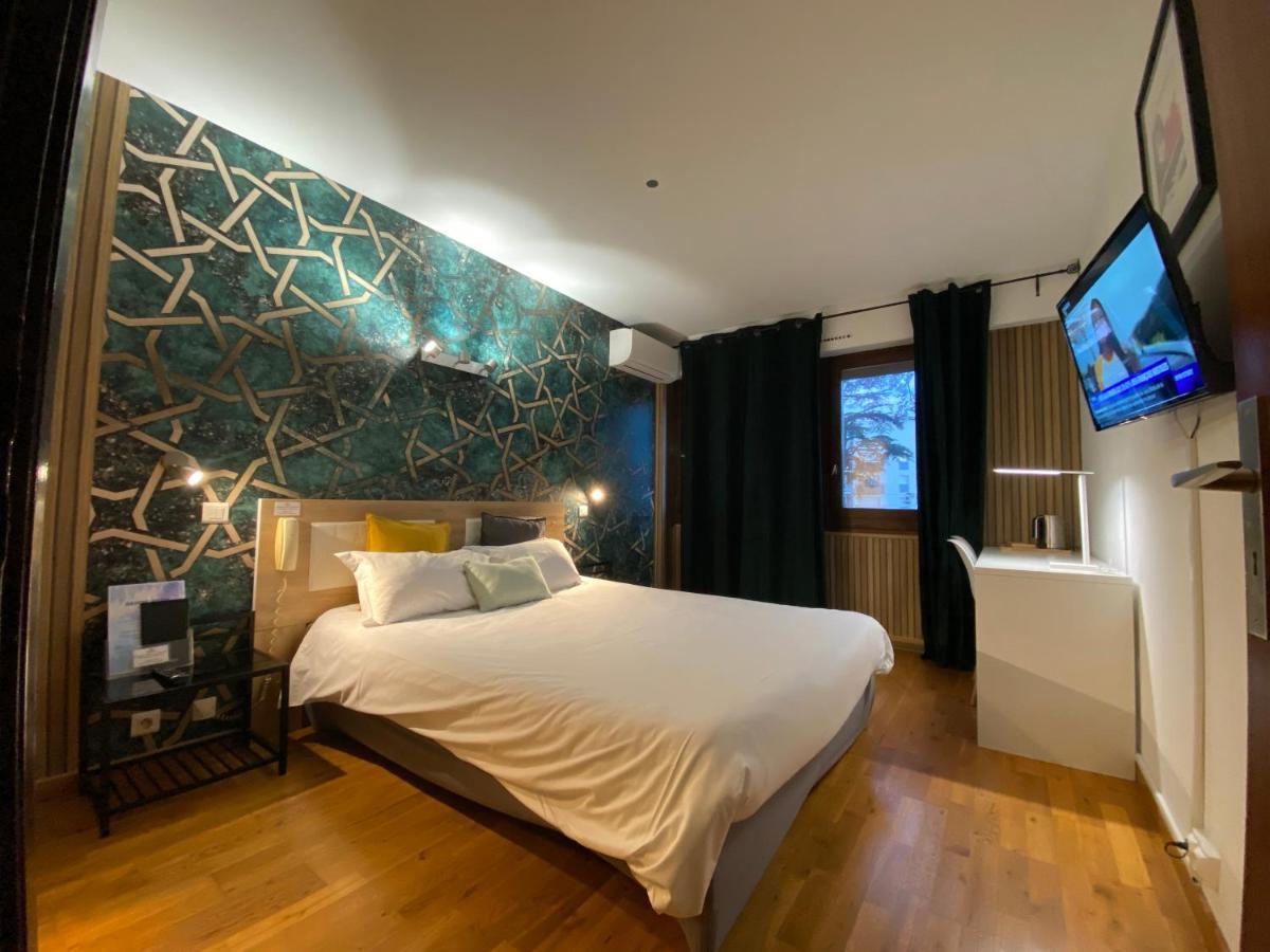Savoie Hotel Aux Portes De Geneve Saint-Julien-en-Genevois Bagian luar foto