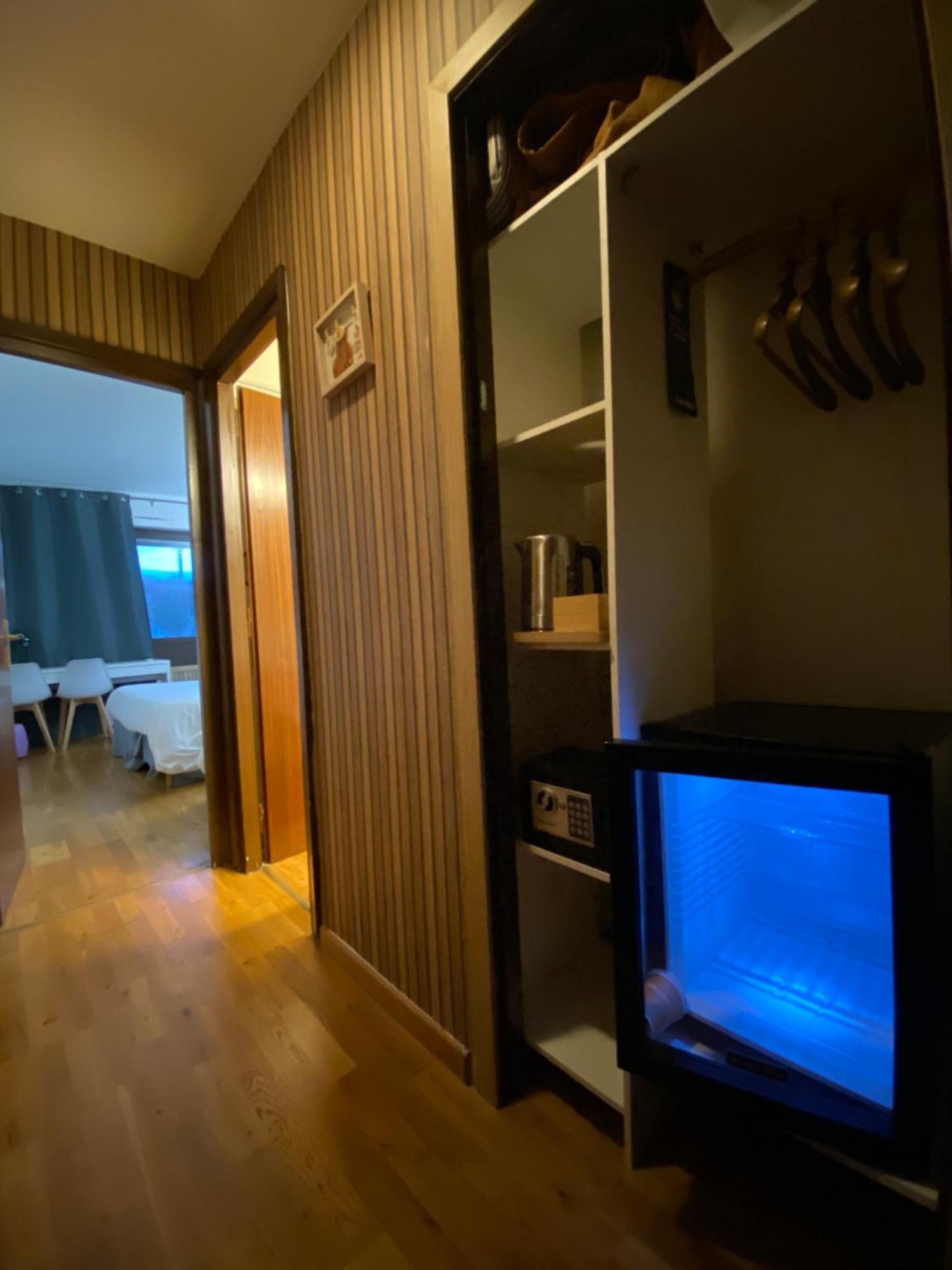 Savoie Hotel Aux Portes De Geneve Saint-Julien-en-Genevois Bagian luar foto