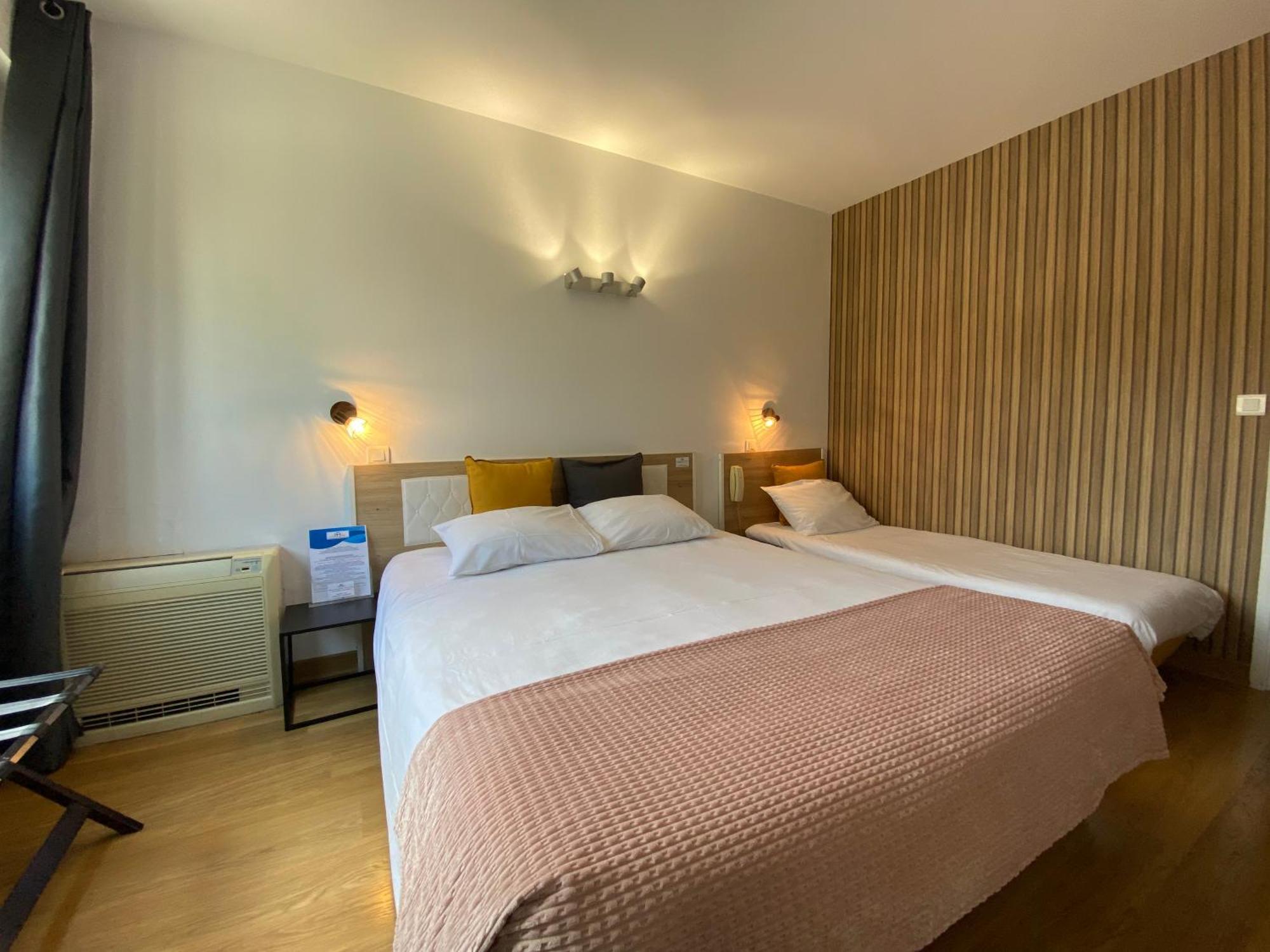 Savoie Hotel Aux Portes De Geneve Saint-Julien-en-Genevois Bagian luar foto