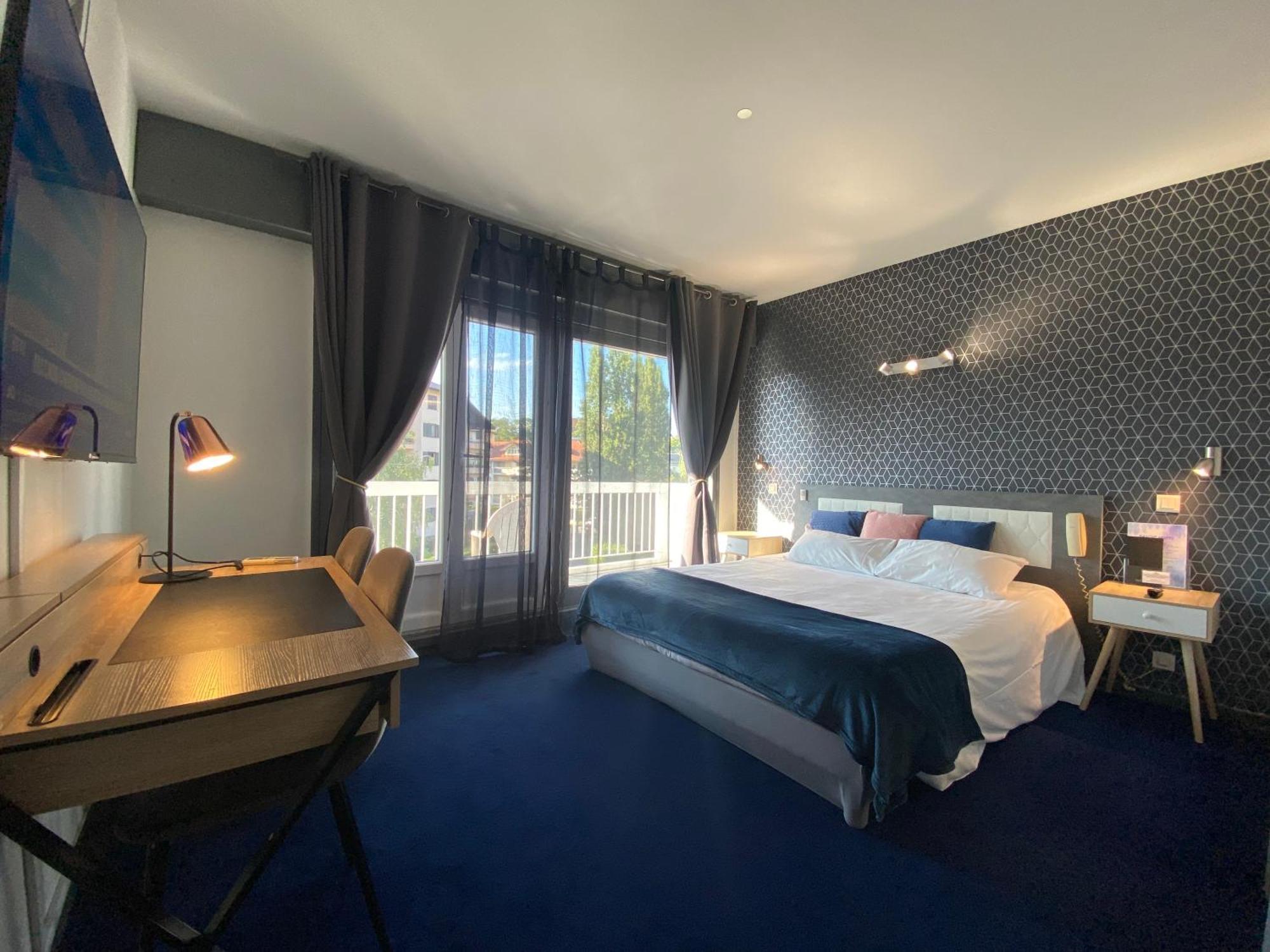 Savoie Hotel Aux Portes De Geneve Saint-Julien-en-Genevois Bagian luar foto